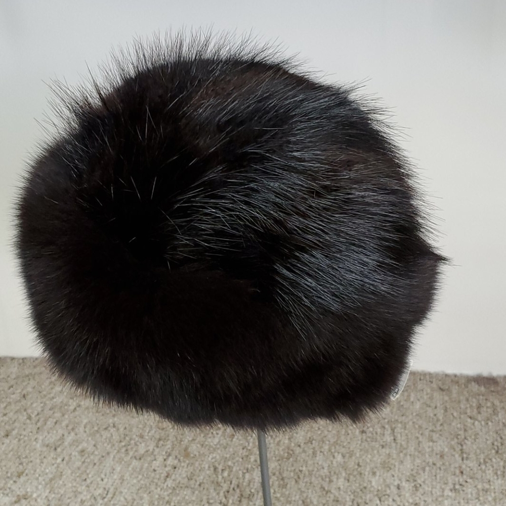 Beaver Fur Hat with Fox Fur Trim